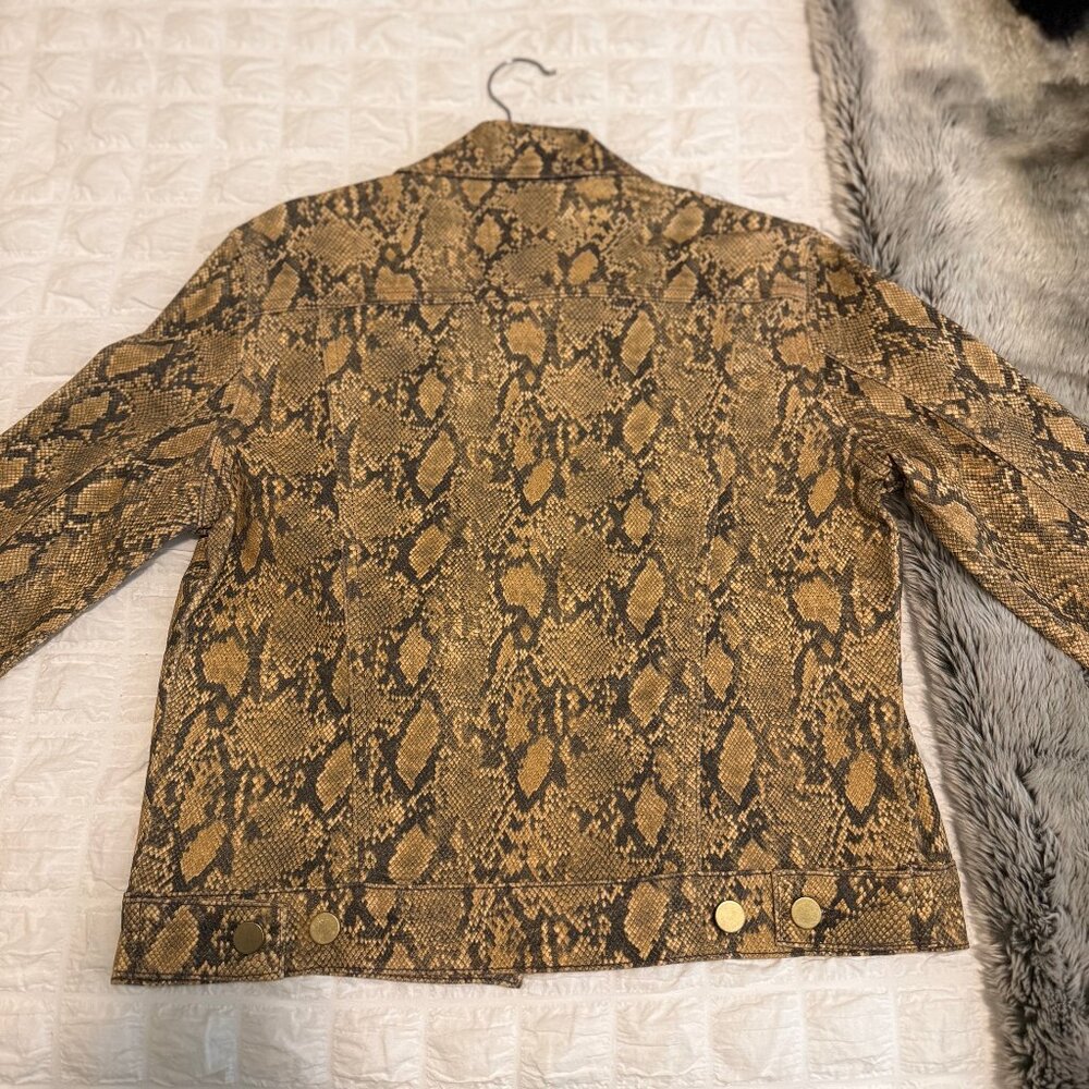 FRAME Le Vintage Jacket in Coated Python - Picture 7 of 14